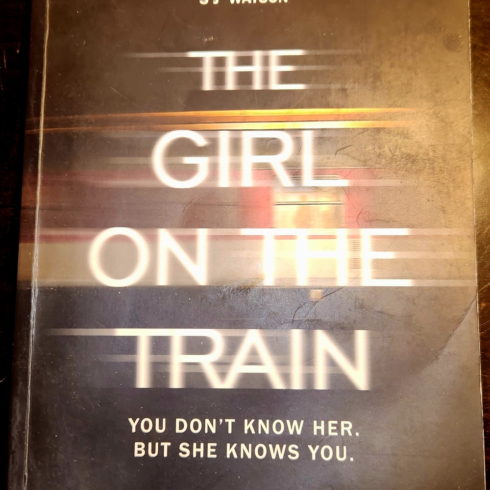 ⭐️The Girl on the Train Book